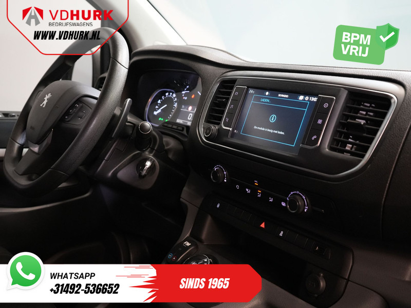 Peugeot Expert 2.0 HDI 180 pk Aut. DC Dubbel Cabine (DEMO) BPM VRIJ! NL Auto/ 18" LMV/ Carplay/ Camera/ Navi/ PDC/ Spoiler/ Trekhaak - Small van, Combi van: picture 3 Peugeot Expert 2.0 HDI 180 pk Aut. DC Dubbel Cabine (DEMO) BPM VRIJ! NL Auto/ 18" LMV/ Carplay/ Camera/ Navi/ PDC/ Spoiler/ Trekhaak - Small van, Combi van: picture 3