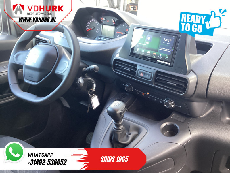Peugeot Partner 1.5 HDi 100 pk BPM VRIJ Ready2Go 3Pers./ Carplay/ Airco/ Cruise/ Camera/ PDC - Small van: picture 3 Peugeot Partner 1.5 HDi 100 pk BPM VRIJ Ready2Go 3Pers./ Carplay/ Airco/ Cruise/ Camera/ PDC - Small van: picture 3