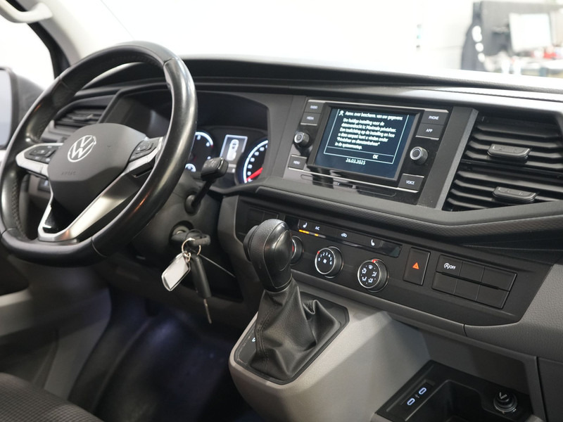 Volkswagen Transporter 2.0 TDI 150 pk DSG Aut. L2 DC Dubbel Cabine LED/ Adapt.Cruise/ Standkachel/ Stoelverw./ Carplay/ Camera/ PDC/ LMV/ Trekhaak/ Air - Panel van, Combi van: picture 3 Volkswagen Transporter 2.0 TDI 150 pk DSG Aut. L2 DC Dubbel Cabine LED/ Adapt.Cruise/ Standkachel/ Stoelverw./ Carplay/ Camera/ PDC/ LMV/ Trekhaak/ Air - Panel van, Combi van: picture 3