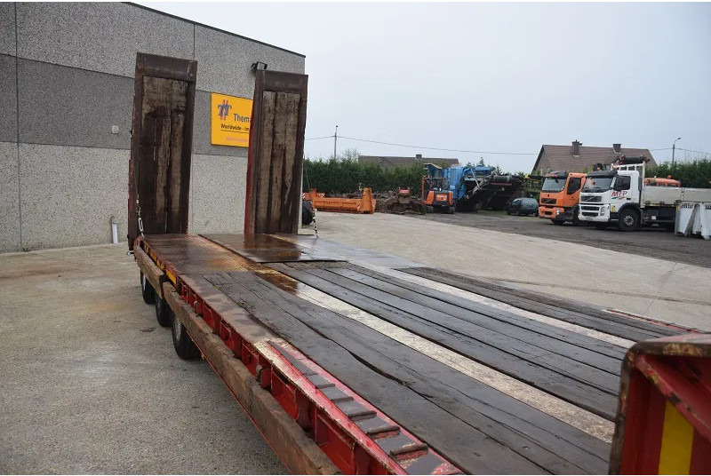 Gheysen en Verpoort 3 assen 47 Ton - Low loader semi-trailer: picture 4 Gheysen en Verpoort 3 assen 47 Ton - Low loader semi-trailer: picture 4