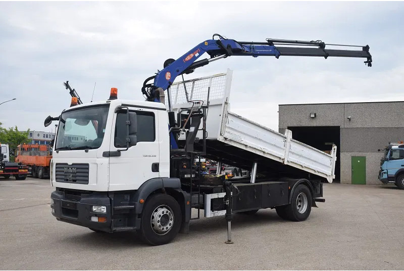 MAN TGM 18.330 - Tipper, Crane truck: picture 1 MAN TGM 18.330 - Tipper, Crane truck: picture 1