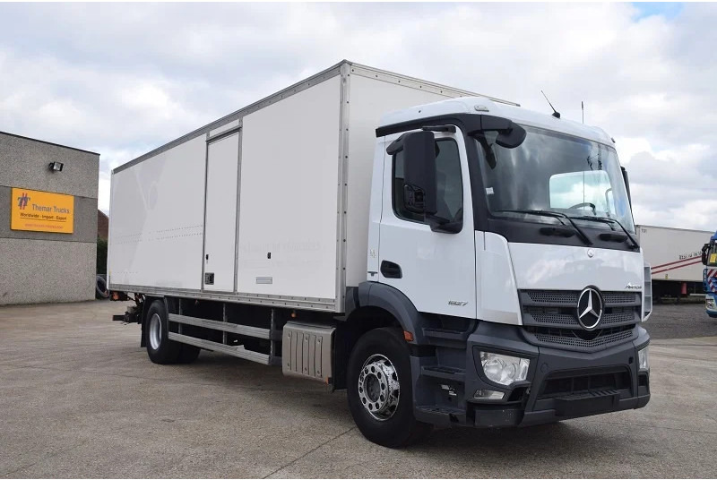 Mercedes-Benz Antos 1827 Antos - Box truck: picture 3 Mercedes-Benz Antos 1827 Antos - Box truck: picture 3