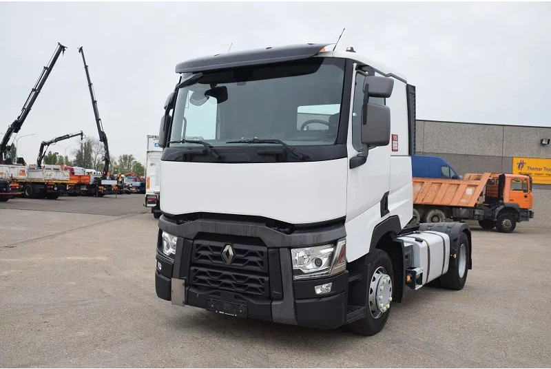 Renault T460 - Tractor unit: picture 2 Renault T460 - Tractor unit: picture 2