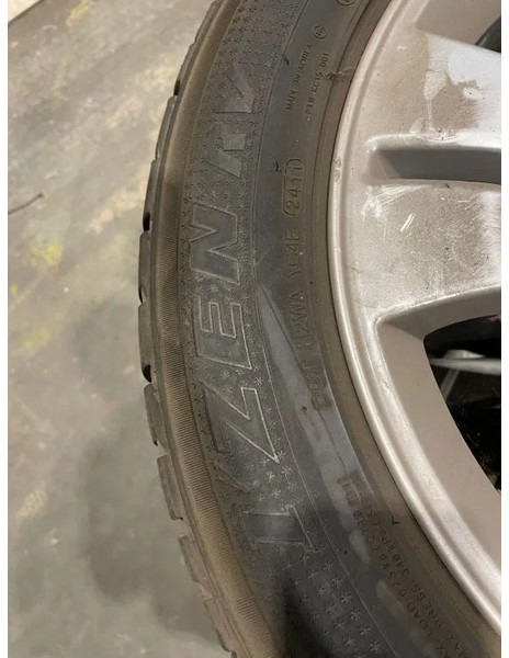 Kumho Kumho banden met Mercedes velgen 255/50 R19 107V - Wheels and tires for Car: picture 3 Kumho Kumho banden met Mercedes velgen 255/50 R19 107V - Wheels and tires for Car: picture 3