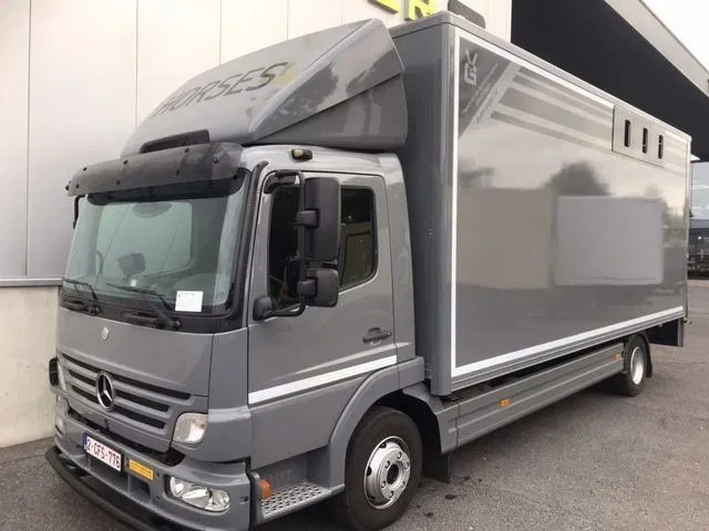 Mercedes-Benz Atego 1018 *Cruise control*Airco*Achteruitrijcamera*elektrische ruiten - Horse truck: picture 1 Mercedes-Benz Atego 1018 *Cruise control*Airco*Achteruitrijcamera*elektrische ruiten - Horse truck: picture 1