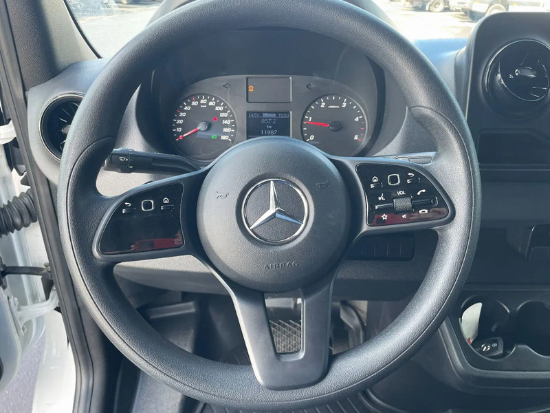 Mercedes-Benz Sprinter 315 L3H2*NEW Carrier xarios 350 -18°C*achteruitrijcamera*navigatie*zetelverwarming*360° camera* - Refrigerated van: picture 2 Mercedes-Benz Sprinter 315 L3H2*NEW Carrier xarios 350 -18°C*achteruitrijcamera*navigatie*zetelverwarming*360° camera* - Refrigerated van: picture 2