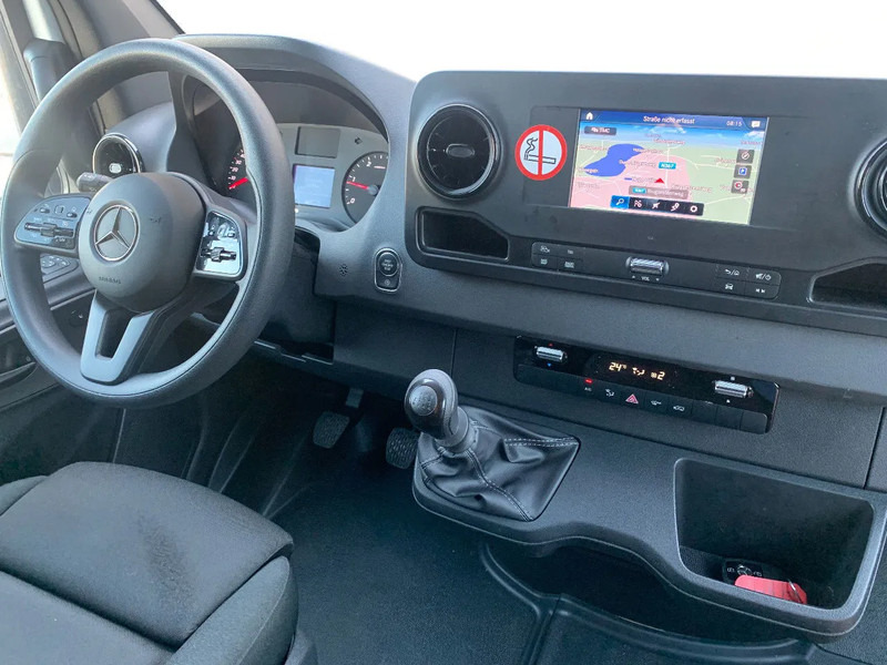Mercedes-Benz Sprinter 317 CDI*L2H2*360°Camera*Zetelverwarming*Tempomat*Navi* - Panel van: picture 5 Mercedes-Benz Sprinter 317 CDI*L2H2*360°Camera*Zetelverwarming*Tempomat*Navi* - Panel van: picture 5