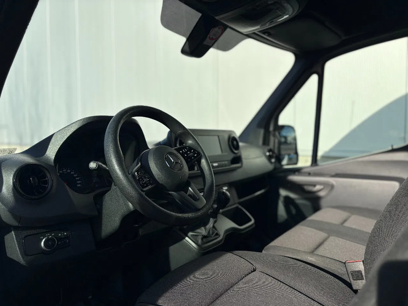 Mercedes-Benz Sprinter 317 L2H2*360°Camera*Airco*Navigatie*Zetelverwarming - Panel van: picture 4 Mercedes-Benz Sprinter 317 L2H2*360°Camera*Airco*Navigatie*Zetelverwarming - Panel van: picture 4