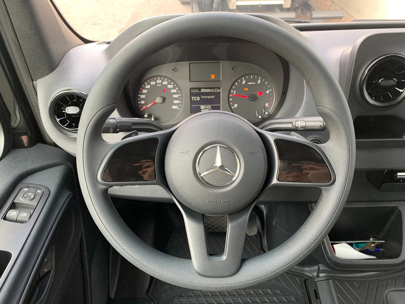 Mercedes-Benz Sprinter 419*L2H2*ELEKTR. ZIJDEUR*TREKHAAK 3,5 TON - Panel van: picture 5 Mercedes-Benz Sprinter 419*L2H2*ELEKTR. ZIJDEUR*TREKHAAK 3,5 TON - Panel van: picture 5