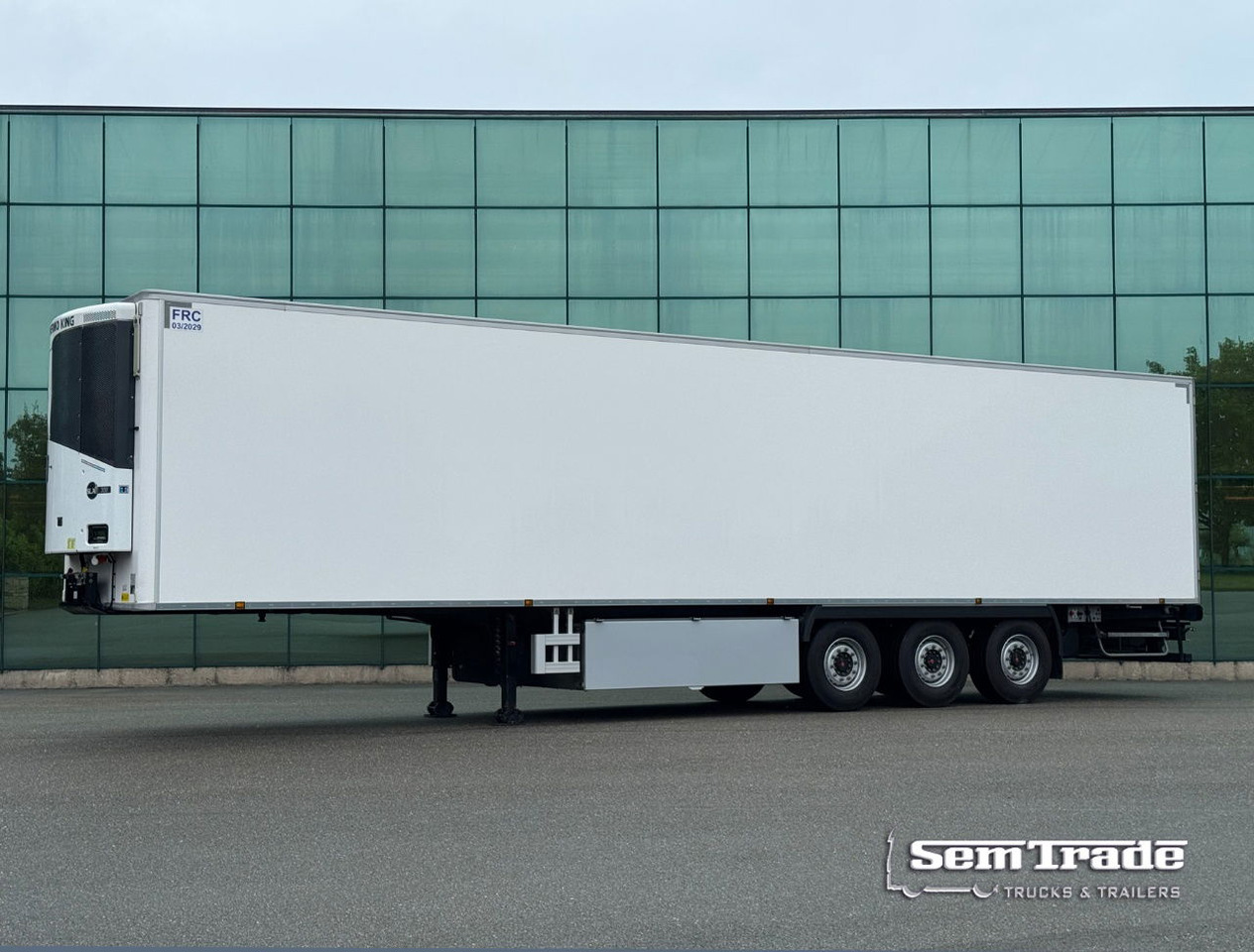 Chereau CSD3 247 CM Wide 265 CM High Thermo King SLXi300 With Only 850 Hours NEW - Refrigerator semi-trailer: picture 1 Chereau CSD3 247 CM Wide 265 CM High Thermo King SLXi300 With Only 850 Hours NEW - Refrigerator semi-trailer: picture 1
