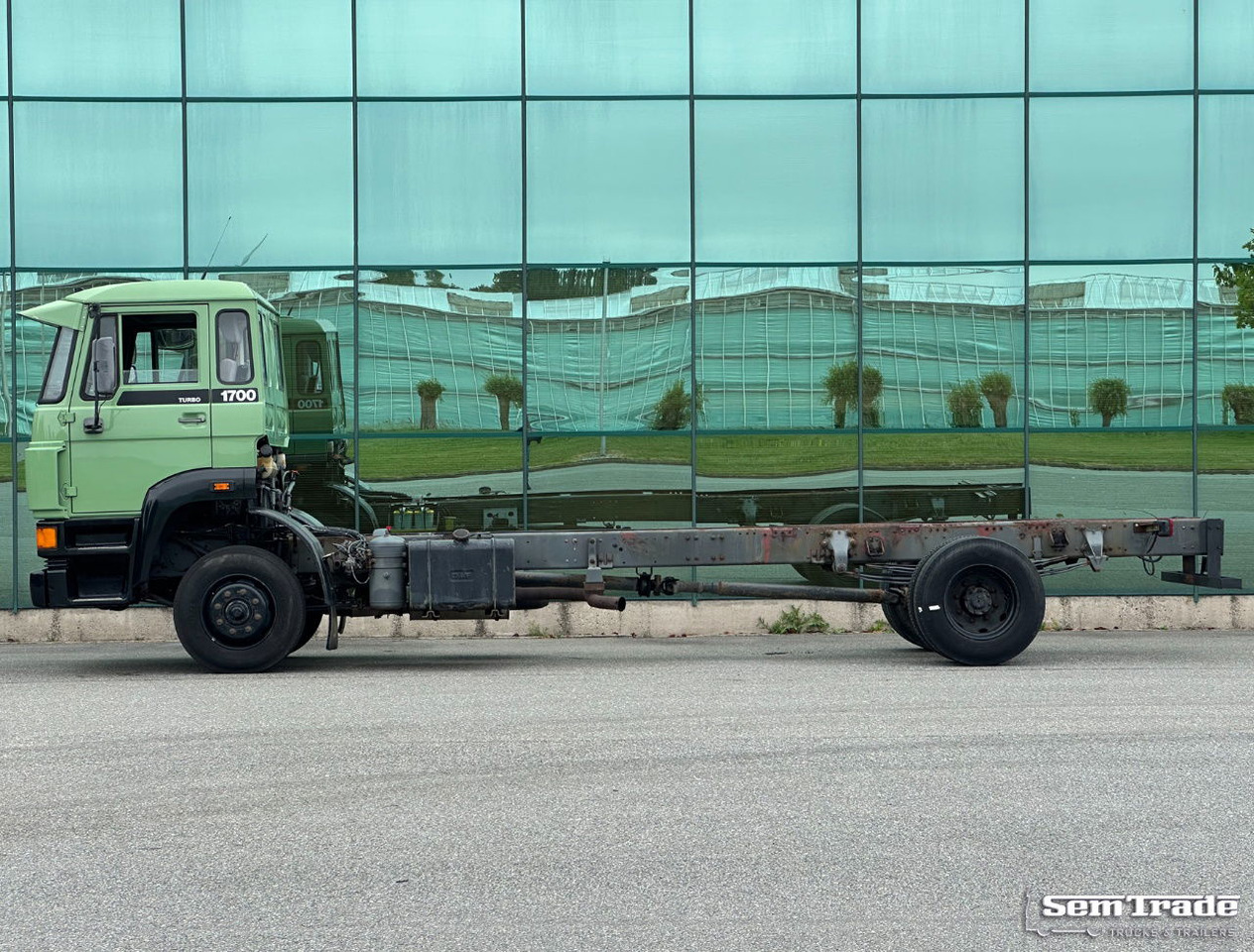 DAF 1700 Chassis 469.000 KM Cabine IN Super Conditie - Cab chassis truck: picture 2 DAF 1700 Chassis 469.000 KM Cabine IN Super Conditie - Cab chassis truck: picture 2
