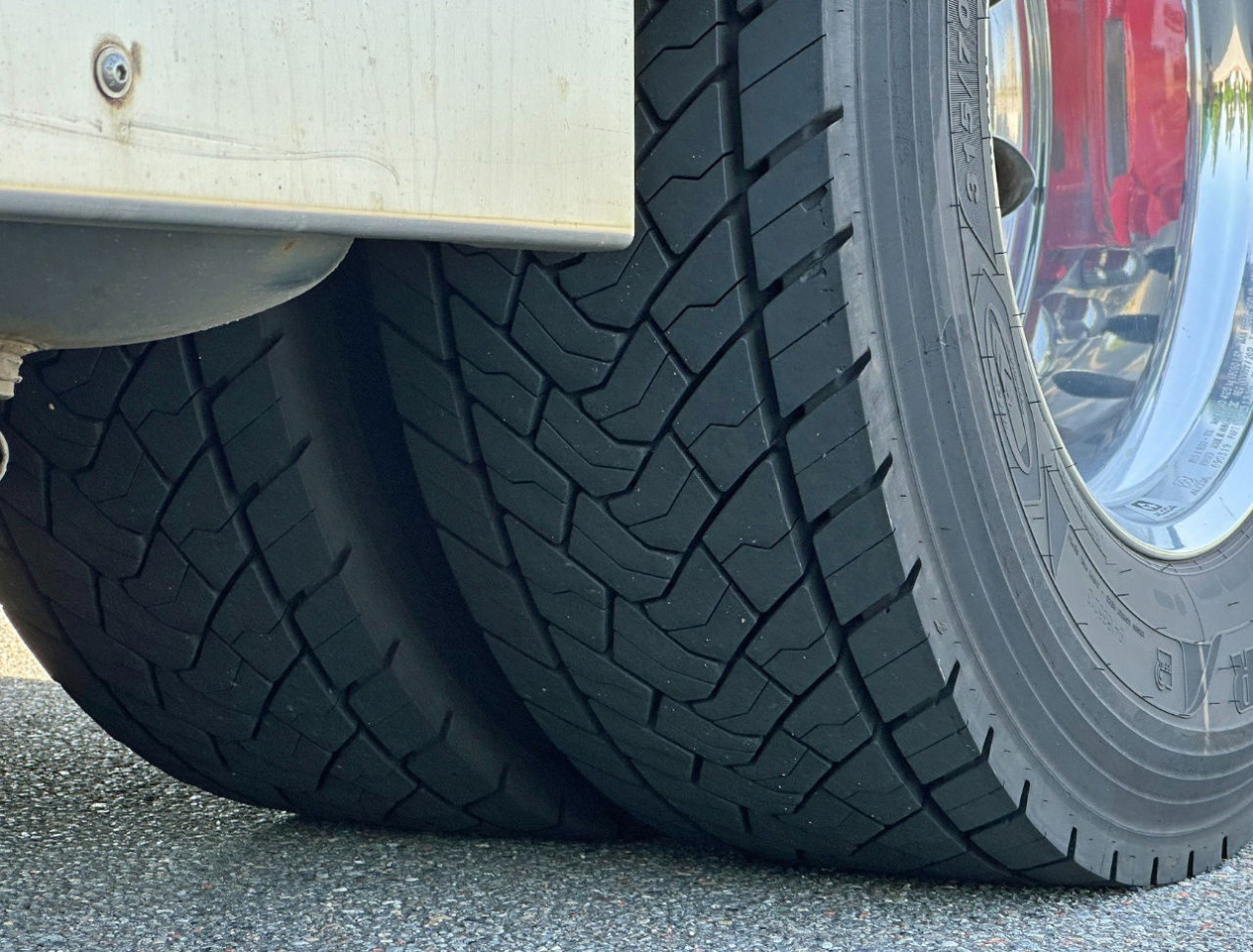 Box truck DAF CF 290 FA Space CAB Hardhouten Vloer 2500 KG Klep Nieuw Staat: picture 24