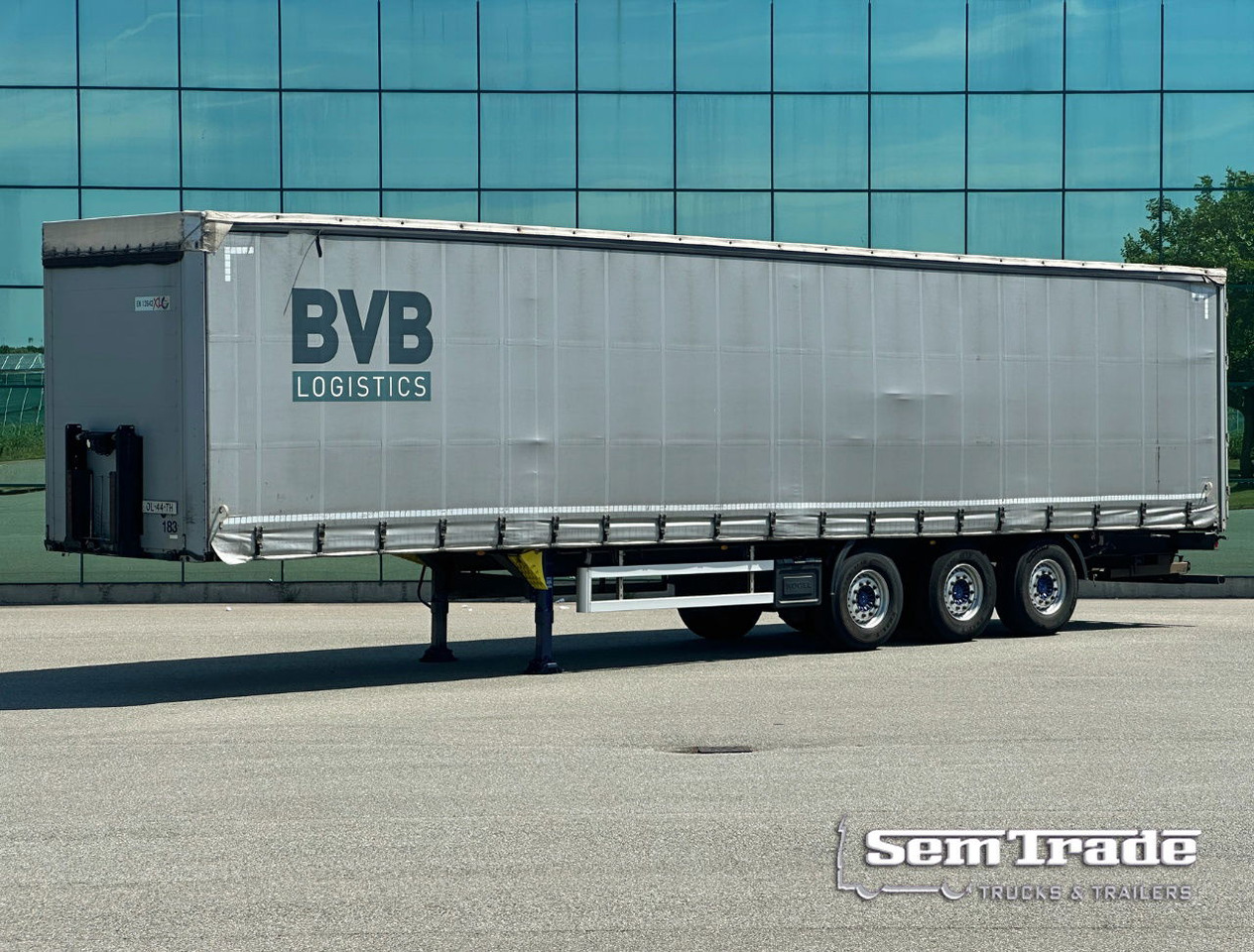 Kögel SN24 Edscha SAF Axles Disc Brakes Lift Axle TOP Condition NL Trailer - Curtainsider semi-trailer: picture 1 Kögel SN24 Edscha SAF Axles Disc Brakes Lift Axle TOP Condition NL Trailer - Curtainsider semi-trailer: picture 1