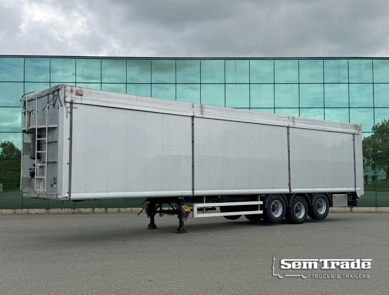 Kraker CF200 Cargo Floor 8 MM 2x Liftaxle BPW Axles Disc Brakes Super Condition - Walking floor semi-trailer: picture 1 Kraker CF200 Cargo Floor 8 MM 2x Liftaxle BPW Axles Disc Brakes Super Condition - Walking floor semi-trailer: picture 1