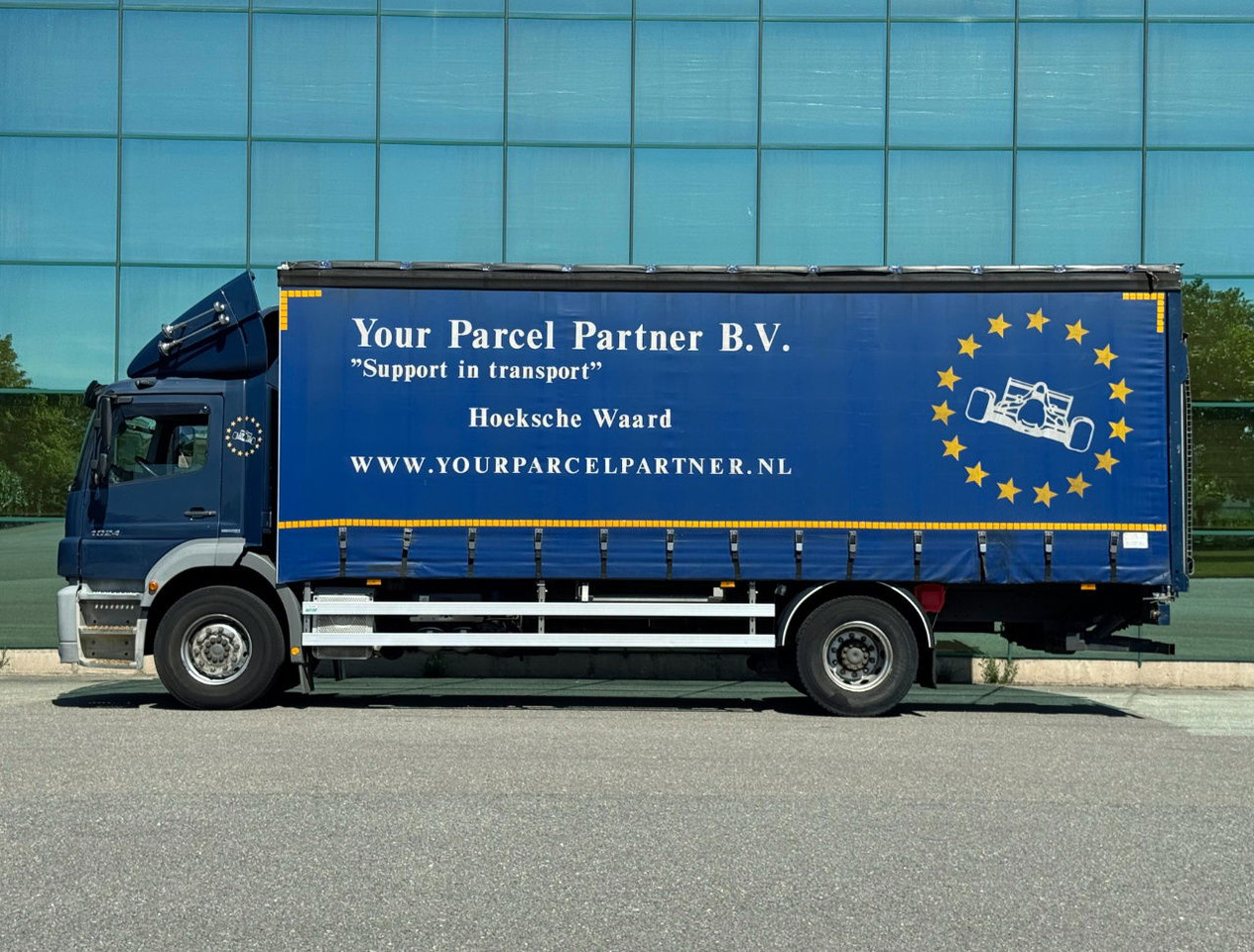 Mercedes-Benz Axor 1824 Euro 5 694.000 KM Curtain Side Door Tail Lift NEW Tacho TOP Condition NL Truck - Curtainsider truck: picture 2 Mercedes-Benz Axor 1824 Euro 5 694.000 KM Curtain Side Door Tail Lift NEW Tacho TOP Condition NL Truck - Curtainsider truck: picture 2