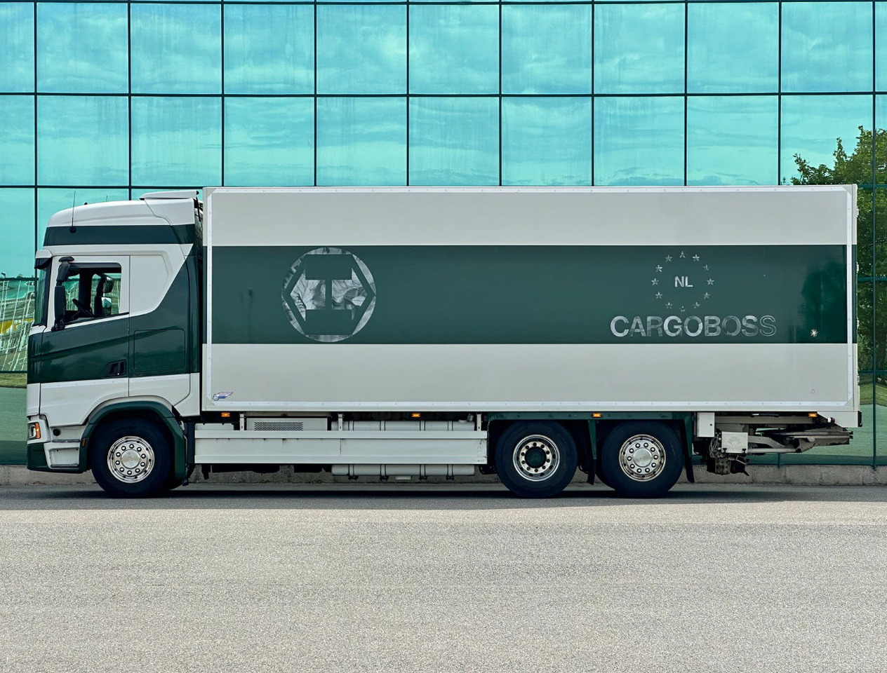 Scania S500 Retarder Full AIR TRS Cooling VAN Beurden BOX Holland-Truck - Refrigerator truck: picture 2 Scania S500 Retarder Full AIR TRS Cooling VAN Beurden BOX Holland-Truck - Refrigerator truck: picture 2
