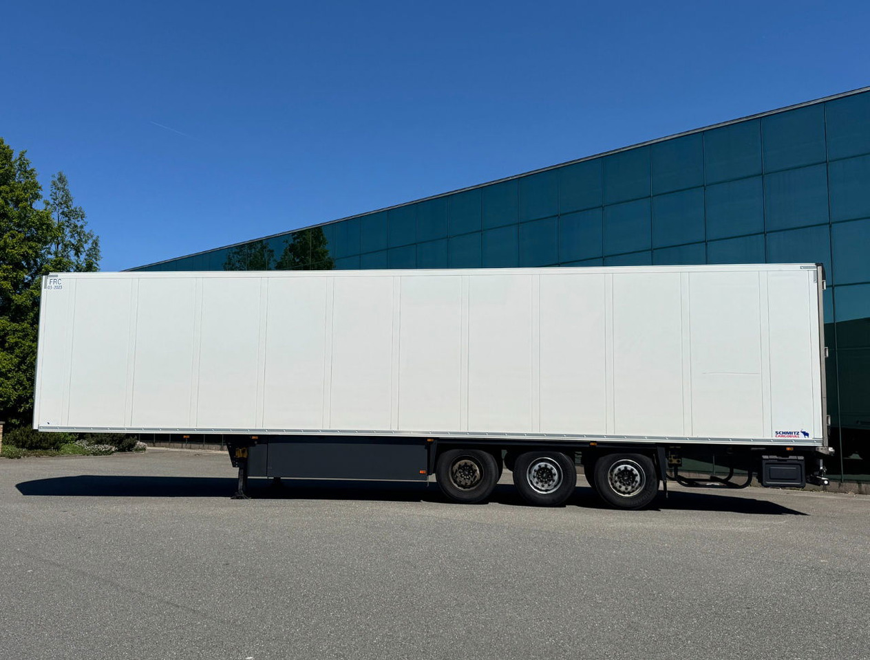 Schmitz Cargobull SCBS3B Thermo King SLXi300 Only 6.822 Hours Thick Roof Disc Br - Refrigerator semi-trailer: picture 2 Schmitz Cargobull SCBS3B Thermo King SLXi300 Only 6.822 Hours Thick Roof Disc Br - Refrigerator semi-trailer: picture 2