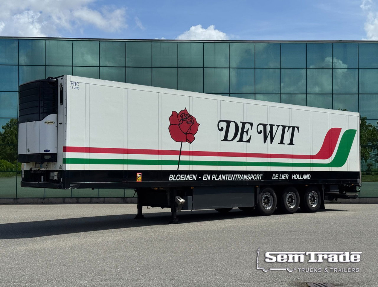 Schmitz Cargobull SKO24 Maxima 1300 Flowerwide 270 CM High 2x Liftaxle Tail Lift - Refrigerator semi-trailer: picture 1 Schmitz Cargobull SKO24 Maxima 1300 Flowerwide 270 CM High 2x Liftaxle Tail Lift - Refrigerator semi-trailer: picture 1