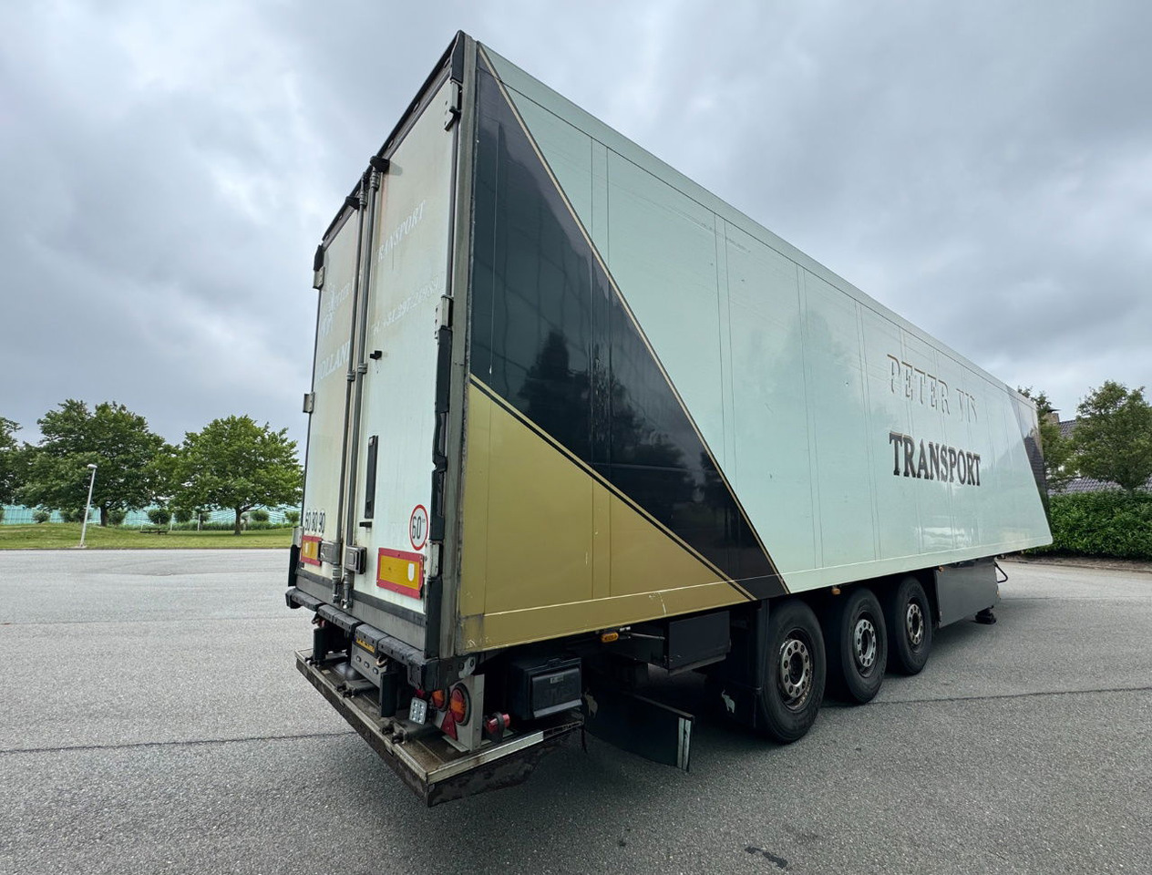 Schmitz Cargobull SKO24 Thermo King SL200e Only 8.900 Hours 270 CM High 250 CM W - Refrigerator semi-trailer: picture 5 Schmitz Cargobull SKO24 Thermo King SL200e Only 8.900 Hours 270 CM High 250 CM W - Refrigerator semi-trailer: picture 5