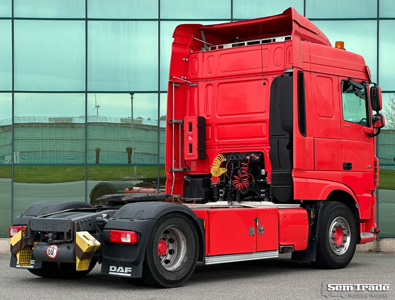 DAF XF 430 SC Euro 6 Only 460.000 KM Retarder - Intarder TOP Condition - Tractor unit: picture 4 DAF XF 430 SC Euro 6 Only 460.000 KM Retarder - Intarder TOP Condition - Tractor unit: picture 4
