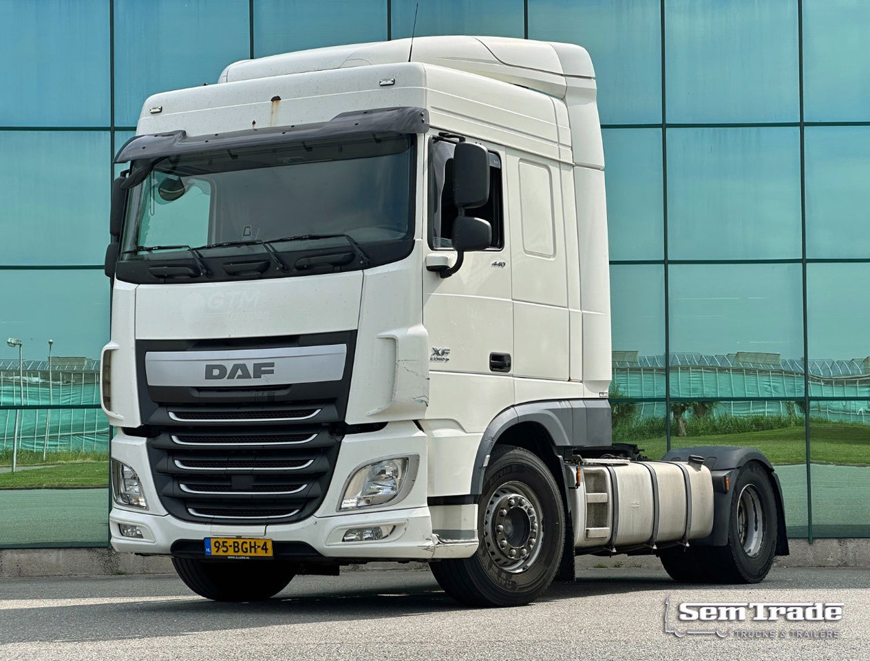 DAF XF 440 FT Intarder - Retarder 2x Tanks 772.000 KM NL Truck - Tractor unit: picture 1 DAF XF 440 FT Intarder - Retarder 2x Tanks 772.000 KM NL Truck - Tractor unit: picture 1