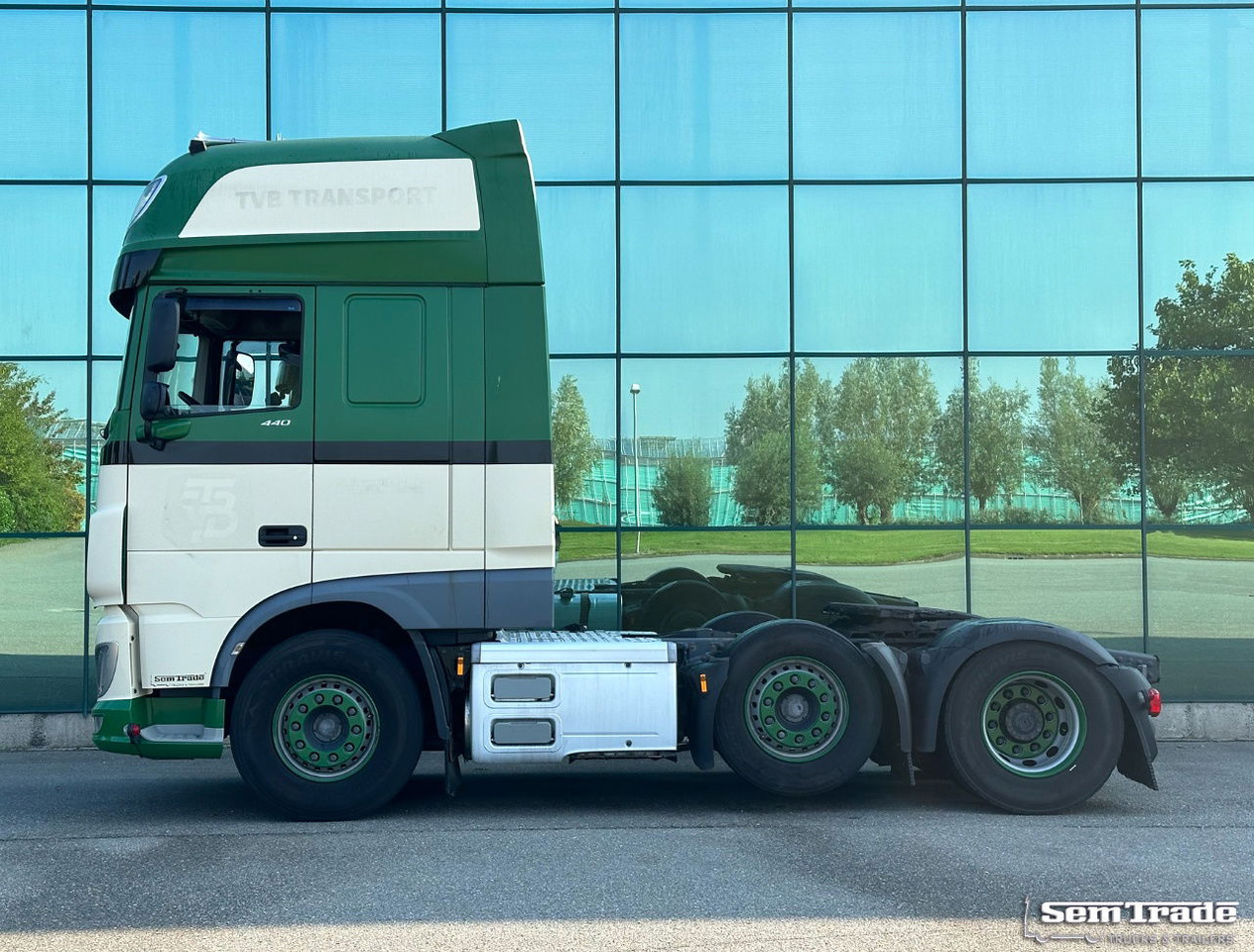 DAF XF 440 FTG SSC 6X2 TOP Condition NL Truck - Tractor unit: picture 2 DAF XF 440 FTG SSC 6X2 TOP Condition NL Truck - Tractor unit: picture 2