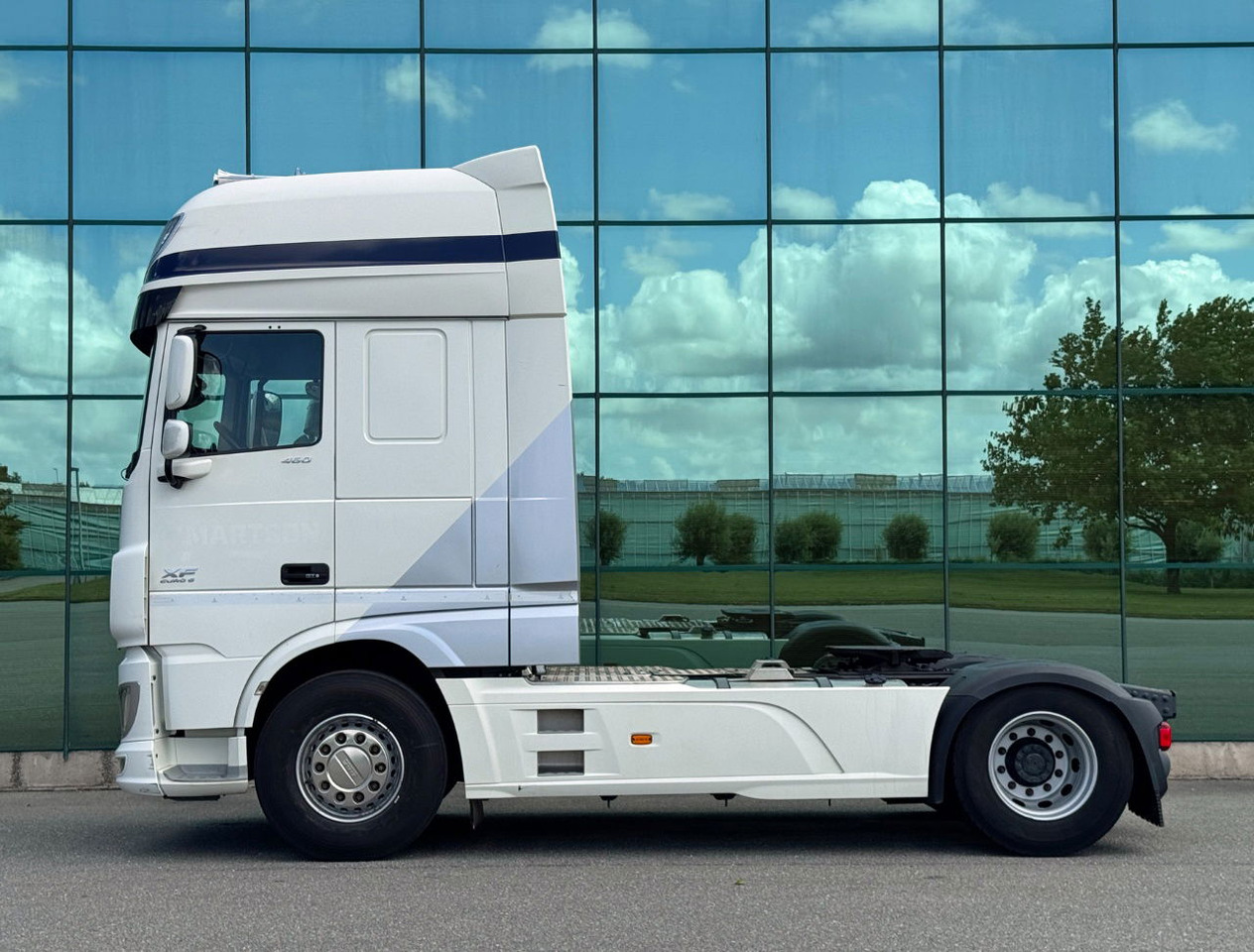 DAF XF 460 FT SSC 2x Tanks 685.000 KM Super Condition NL Truck 3 Pieces IN Stock - Tractor unit: picture 2 DAF XF 460 FT SSC 2x Tanks 685.000 KM Super Condition NL Truck 3 Pieces IN Stock - Tractor unit: picture 2