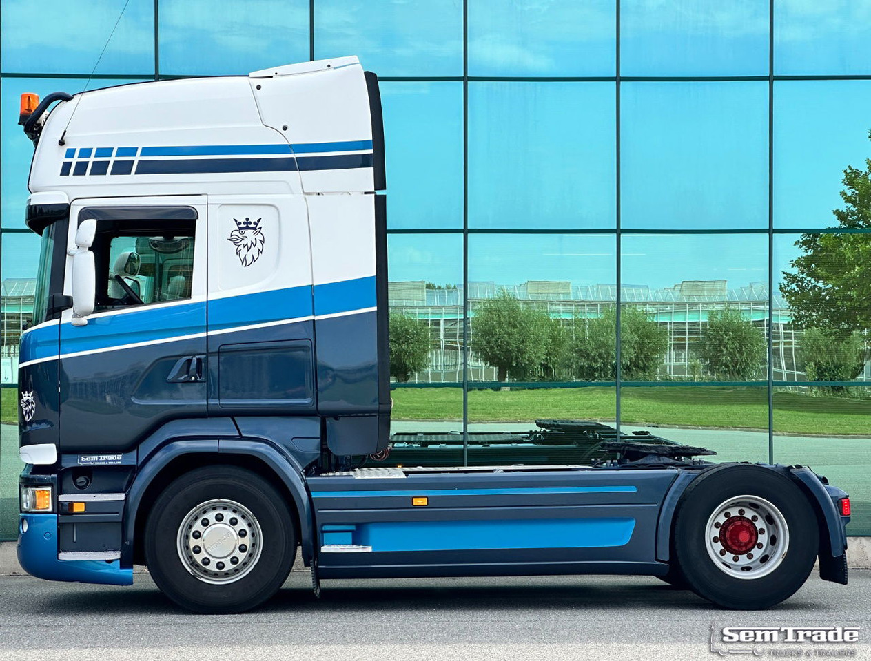 Scania R410 Topline Retarder Only 586.000 KM 2x Tanks Super Condition NL-Truck - Tractor unit: picture 2 Scania R410 Topline Retarder Only 586.000 KM 2x Tanks Super Condition NL-Truck - Tractor unit: picture 2