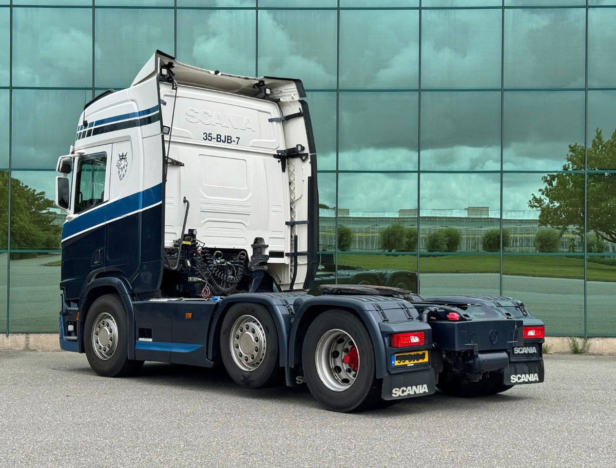 Scania R450 NGS 6X2 Retarder 2x Tanks TOP Condition NL Truck - Tractor unit: picture 3 Scania R450 NGS 6X2 Retarder 2x Tanks TOP Condition NL Truck - Tractor unit: picture 3