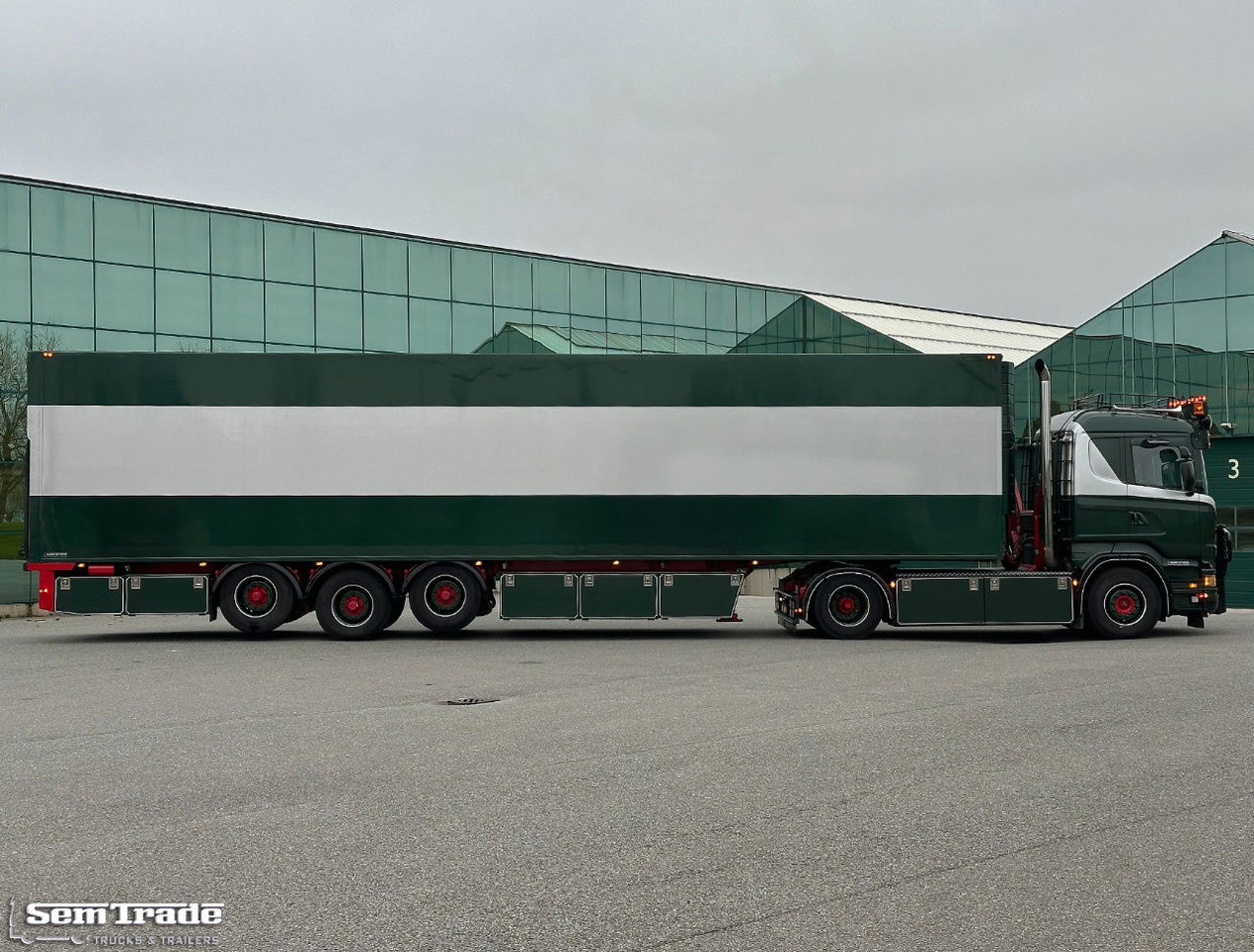 Scania R500 V8 Analogue Tacho 779.000 KM Show Truck Special Interior + Special V - Tractor unit: picture 5 Scania R500 V8 Analogue Tacho 779.000 KM Show Truck Special Interior + Special V - Tractor unit: picture 5