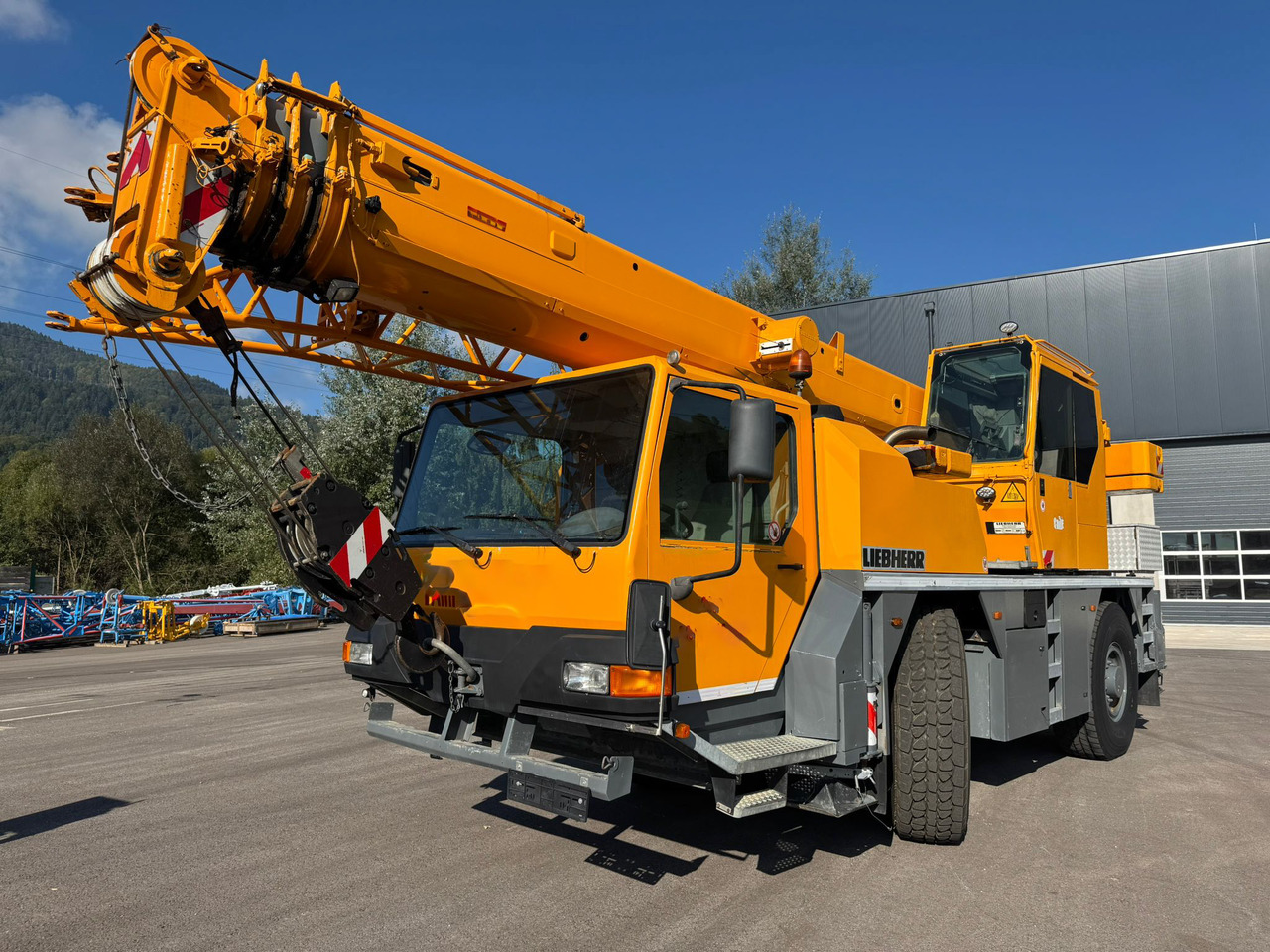 LIEBHERR LTM 1030/2 - Mobile crane: picture 4 LIEBHERR LTM 1030/2 - Mobile crane: picture 4