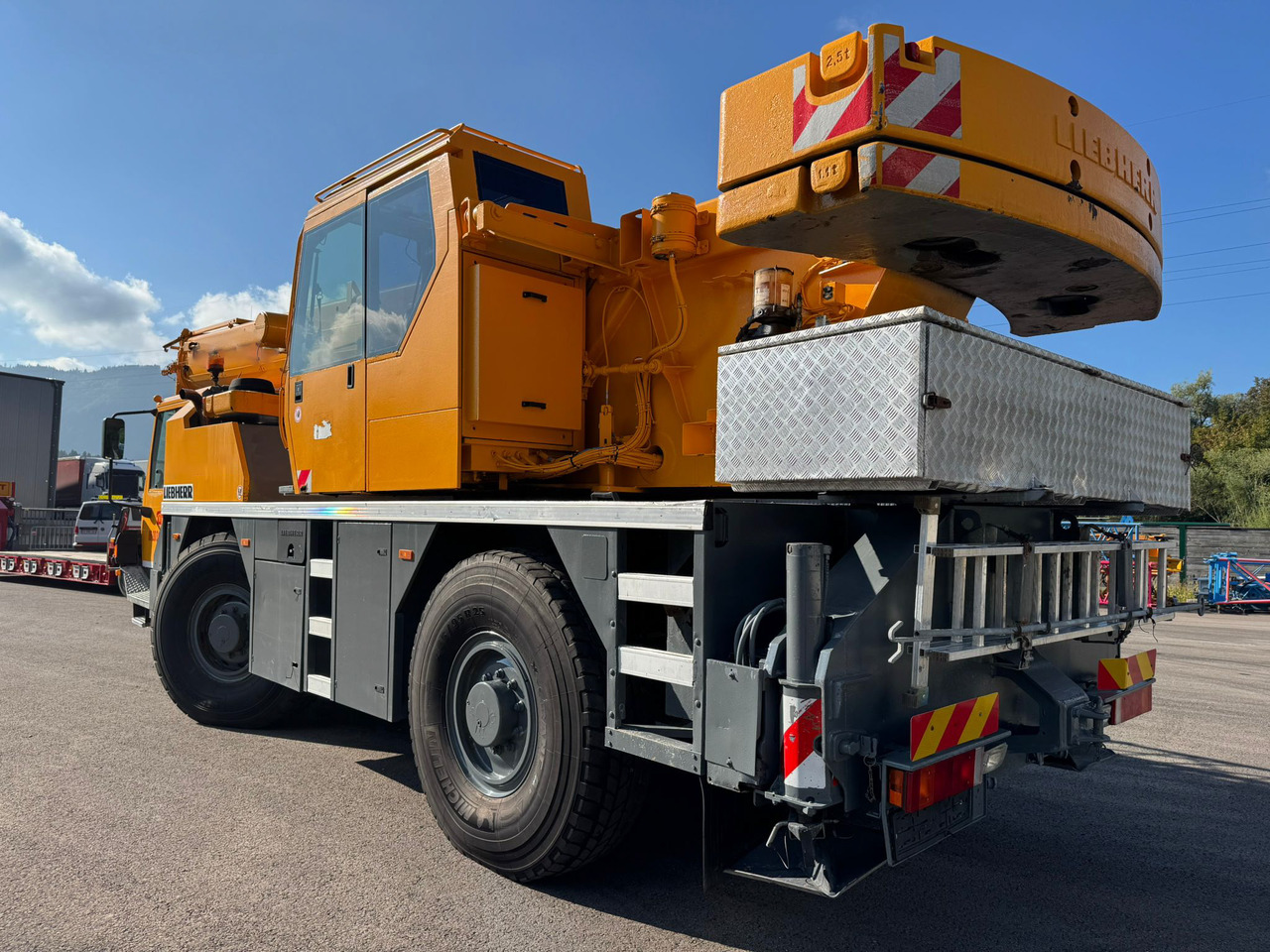 LIEBHERR LTM 1030/2 - Mobile crane: picture 3 LIEBHERR LTM 1030/2 - Mobile crane: picture 3