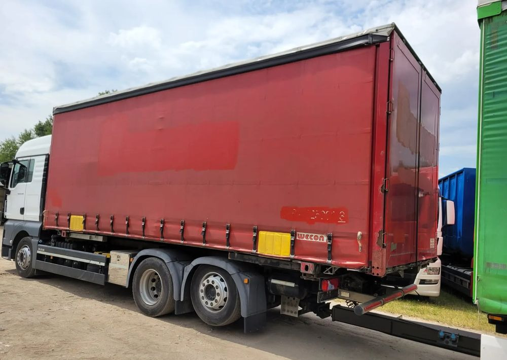 MAN - Curtainsider truck: picture 3 MAN - Curtainsider truck: picture 3
