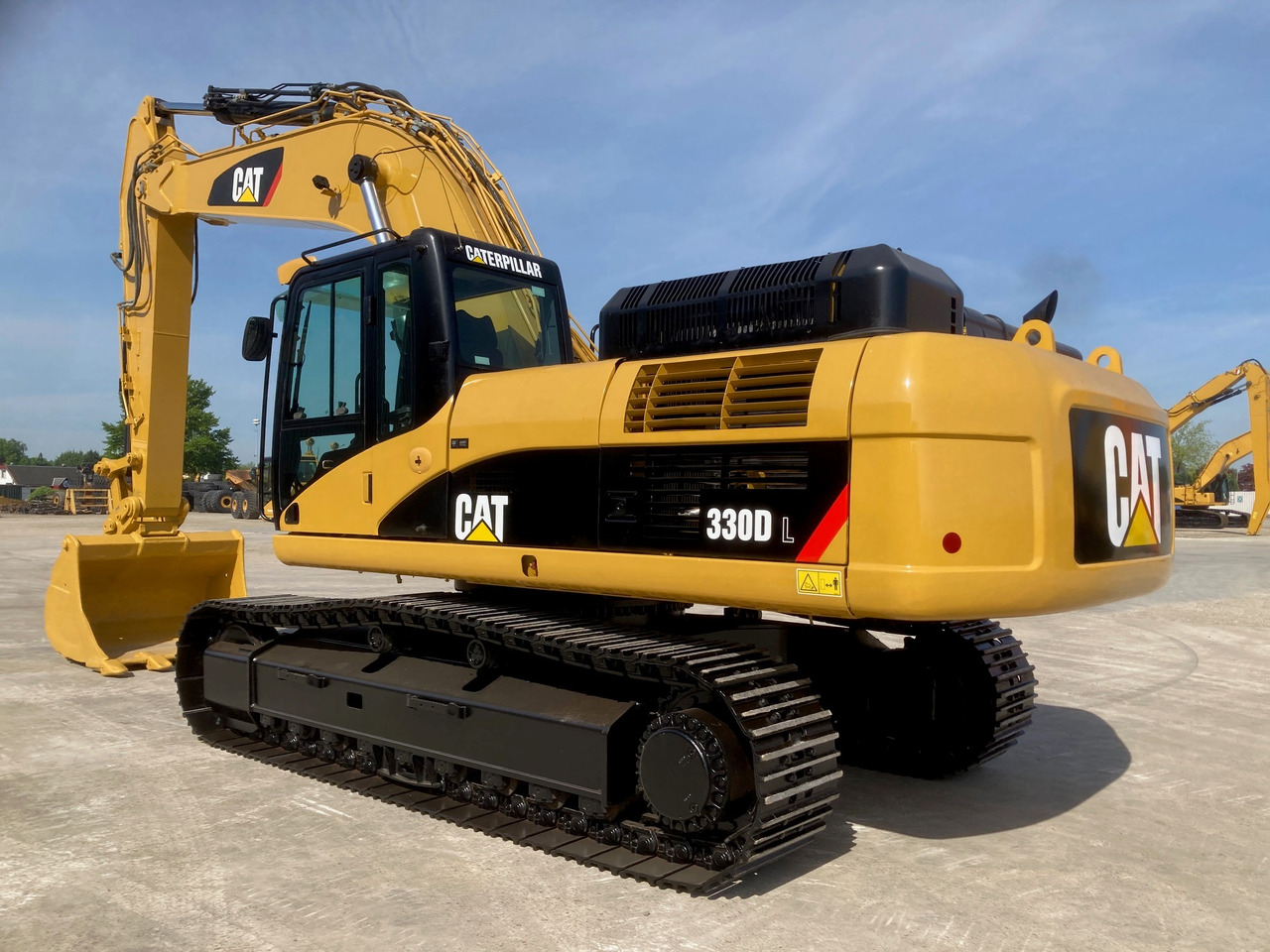 CATERPILLAR 330DL - Excavator: picture 1 CATERPILLAR 330DL - Excavator: picture 1