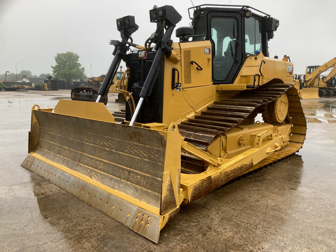 CATERPILLAR D6 LGP - Bulldozer: picture 1 CATERPILLAR D6 LGP - Bulldozer: picture 1