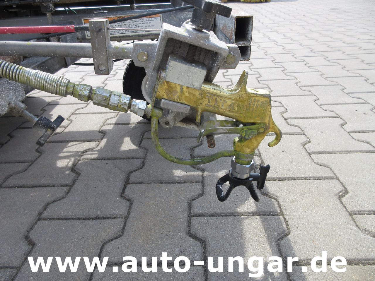 ProSign Speeflo Powrliner 6900 Graco 200HS Roadmarking Machine Airless Markiermaschine - Construction machinery: picture 4 ProSign Speeflo Powrliner 6900 Graco 200HS Roadmarking Machine Airless Markiermaschine - Construction machinery: picture 4