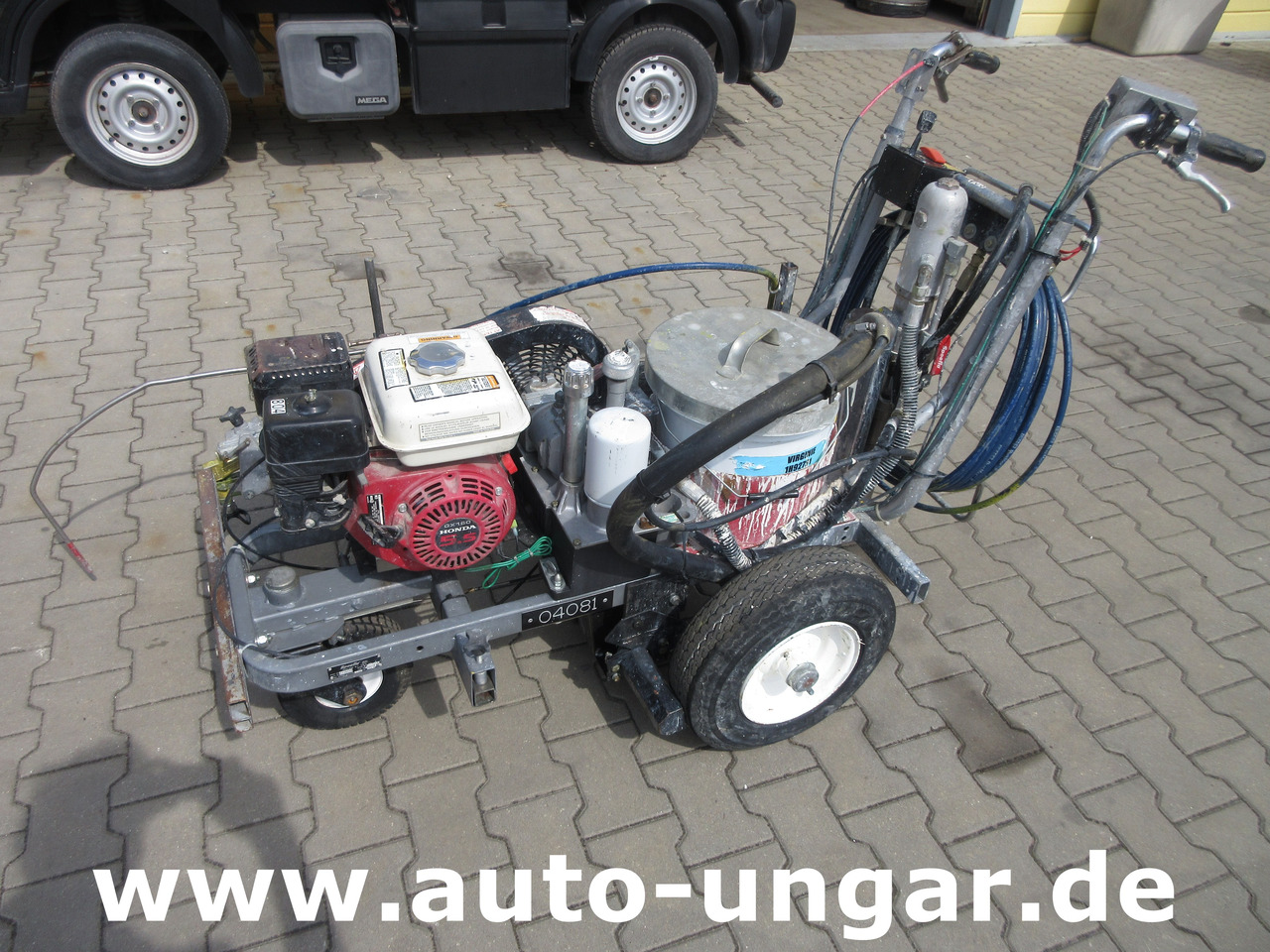 ProSign Speeflo Powrliner 6900 Graco 200HS Roadmarking Machine Airless Markiermaschine - Construction machinery: picture 1 ProSign Speeflo Powrliner 6900 Graco 200HS Roadmarking Machine Airless Markiermaschine - Construction machinery: picture 1