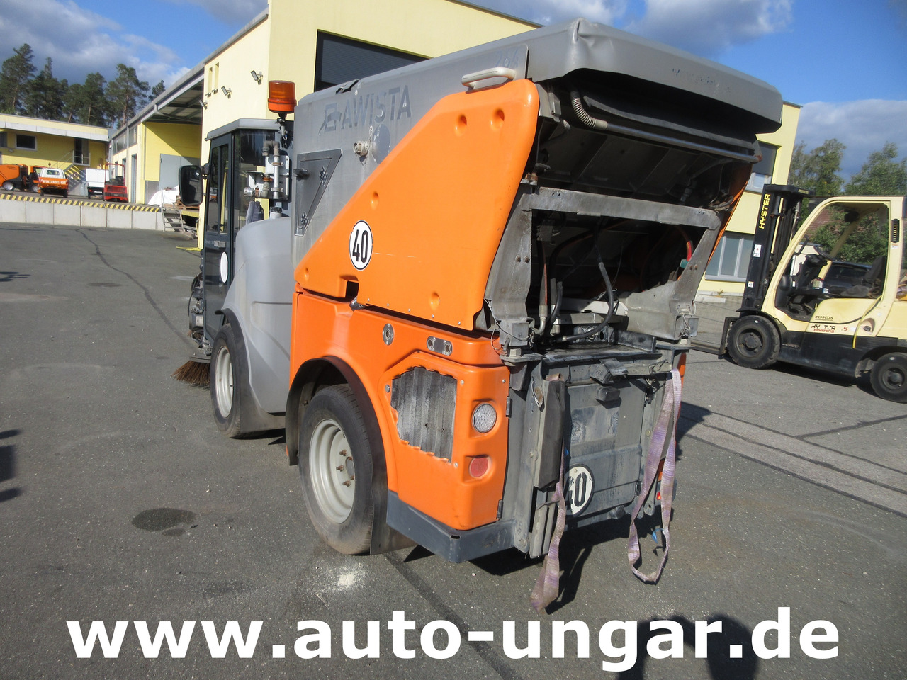 Hako CM 1600 Kehrmaschine 4x4 Baujahr 2018 3 Besen MOTORSCHADEN - Road sweeper: picture 5 Hako CM 1600 Kehrmaschine 4x4 Baujahr 2018 3 Besen MOTORSCHADEN - Road sweeper: picture 5