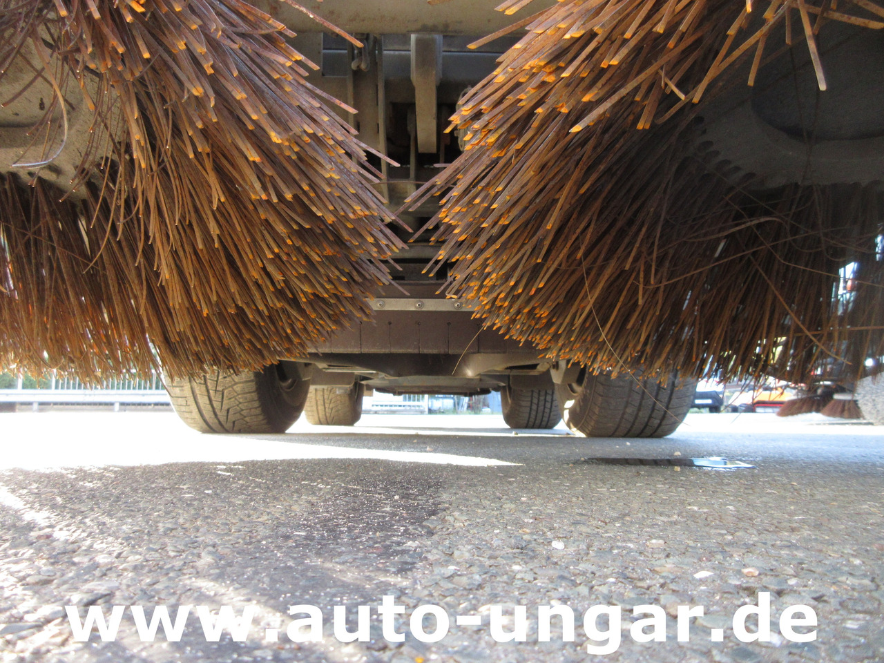 Road sweeper Hako CityMaster CM 1600 Kehrmaschine Knicklenkung Allrad Kommunalfahrzeug: picture 11