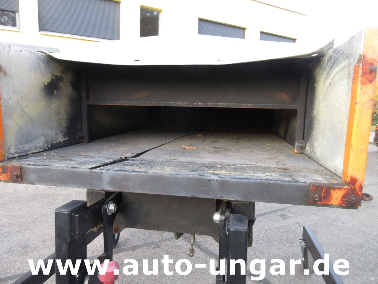 Snow removal vehicle Nilfisk CR 3500 Winterdienst - Paket Schneepflug Streuer Kipper - Pritsche: picture 9 Snow removal vehicle Nilfisk CR 3500 Winterdienst - Paket Schneepflug Streuer Kipper - Pritsche: picture 9