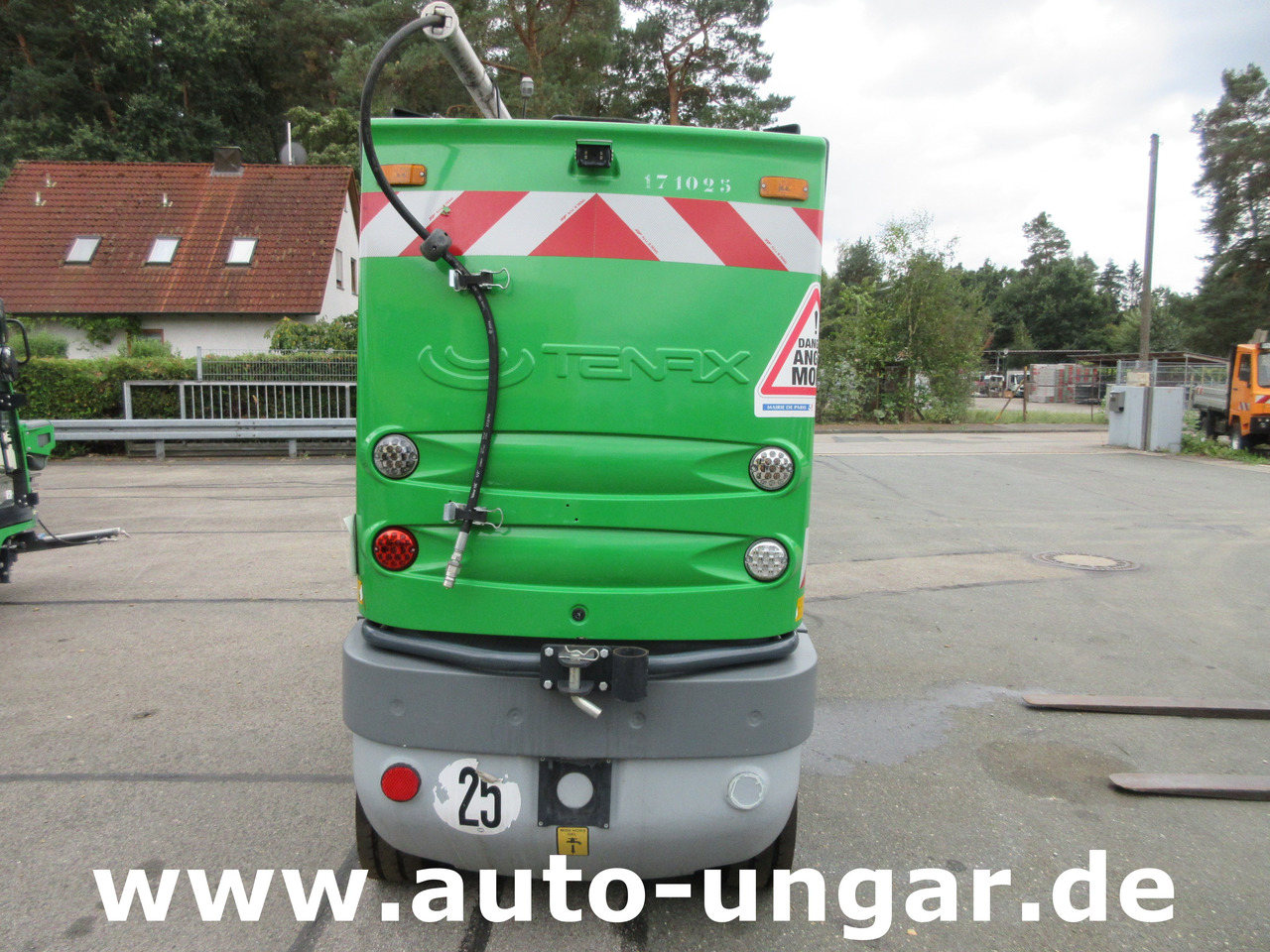 Tenax Elektra Hydro 2.0 Schwemmfahrzeug Laveuse Streetwasher 48V electric - Cleaning machinery: picture 4 Tenax Elektra Hydro 2.0 Schwemmfahrzeug Laveuse Streetwasher 48V electric - Cleaning machinery: picture 4