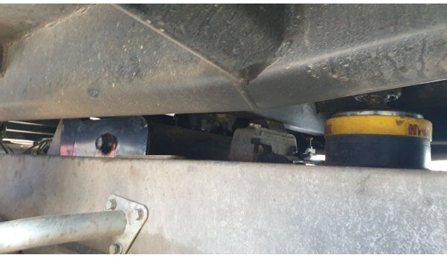 Tipper Kamaz 6x6 - 65111: picture 9 Tipper Kamaz 6x6 - 65111: picture 9