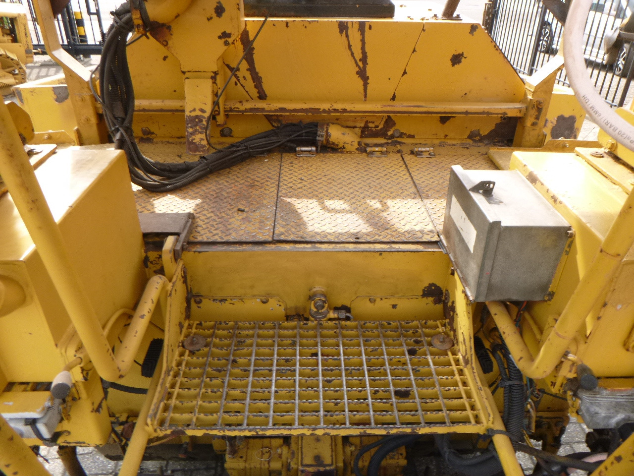 Asphalt paver CATERPILLAR BB730: picture 29 Asphalt paver CATERPILLAR BB730: picture 29