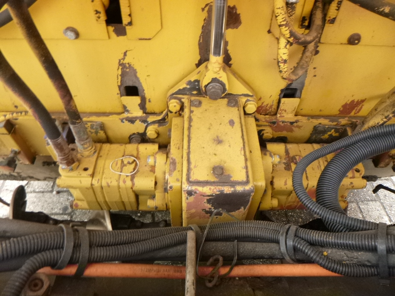 Asphalt paver CATERPILLAR BB730: picture 26 Asphalt paver CATERPILLAR BB730: picture 26