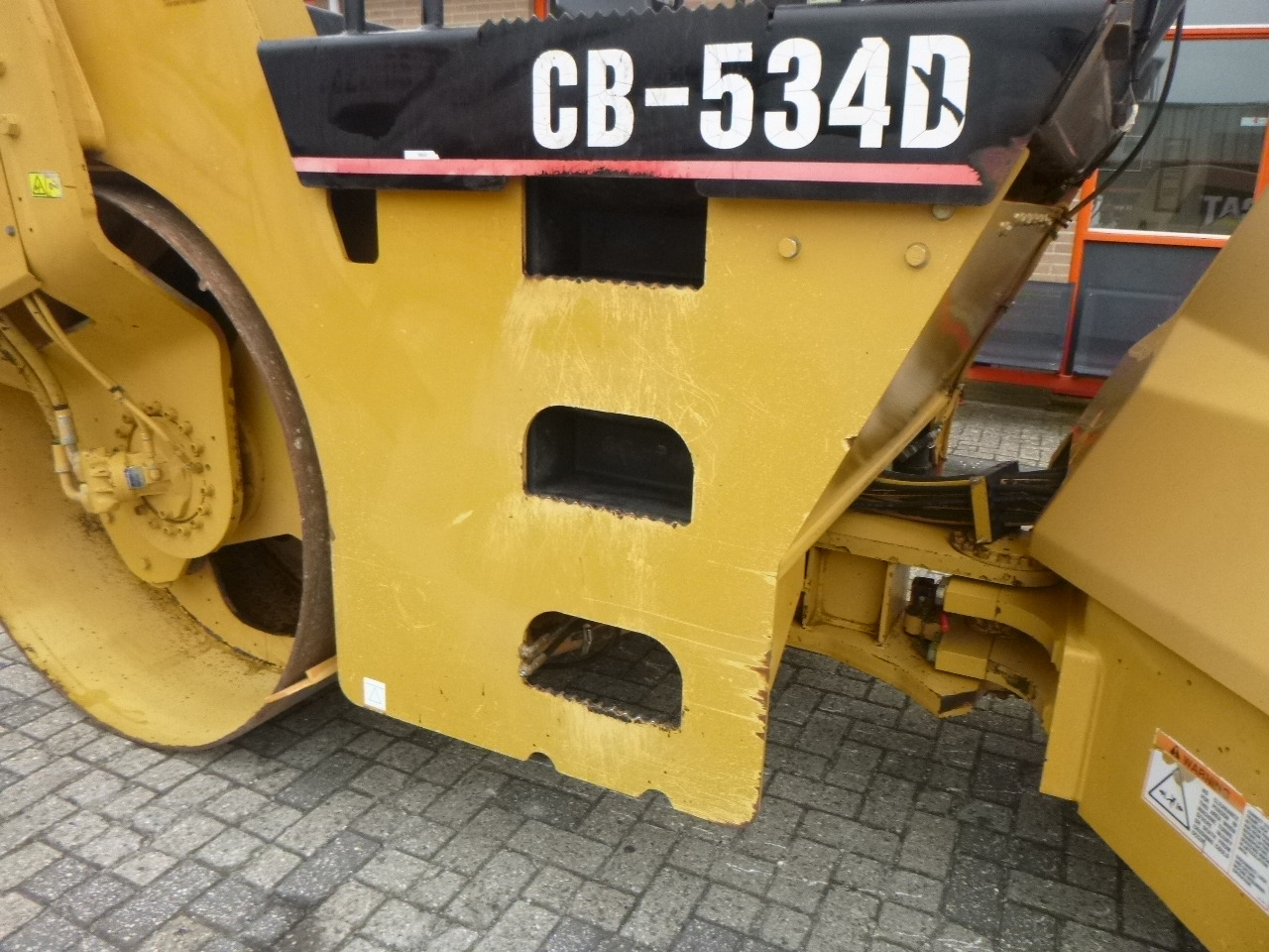 Leasing of CATERPILLAR CB-534D CATERPILLAR CB-534D: picture 20 Leasing of CATERPILLAR CB-534D CATERPILLAR CB-534D: picture 20