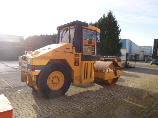CATERPILLAR CB-535B - Combination roller: picture 5 CATERPILLAR CB-535B - Combination roller: picture 5