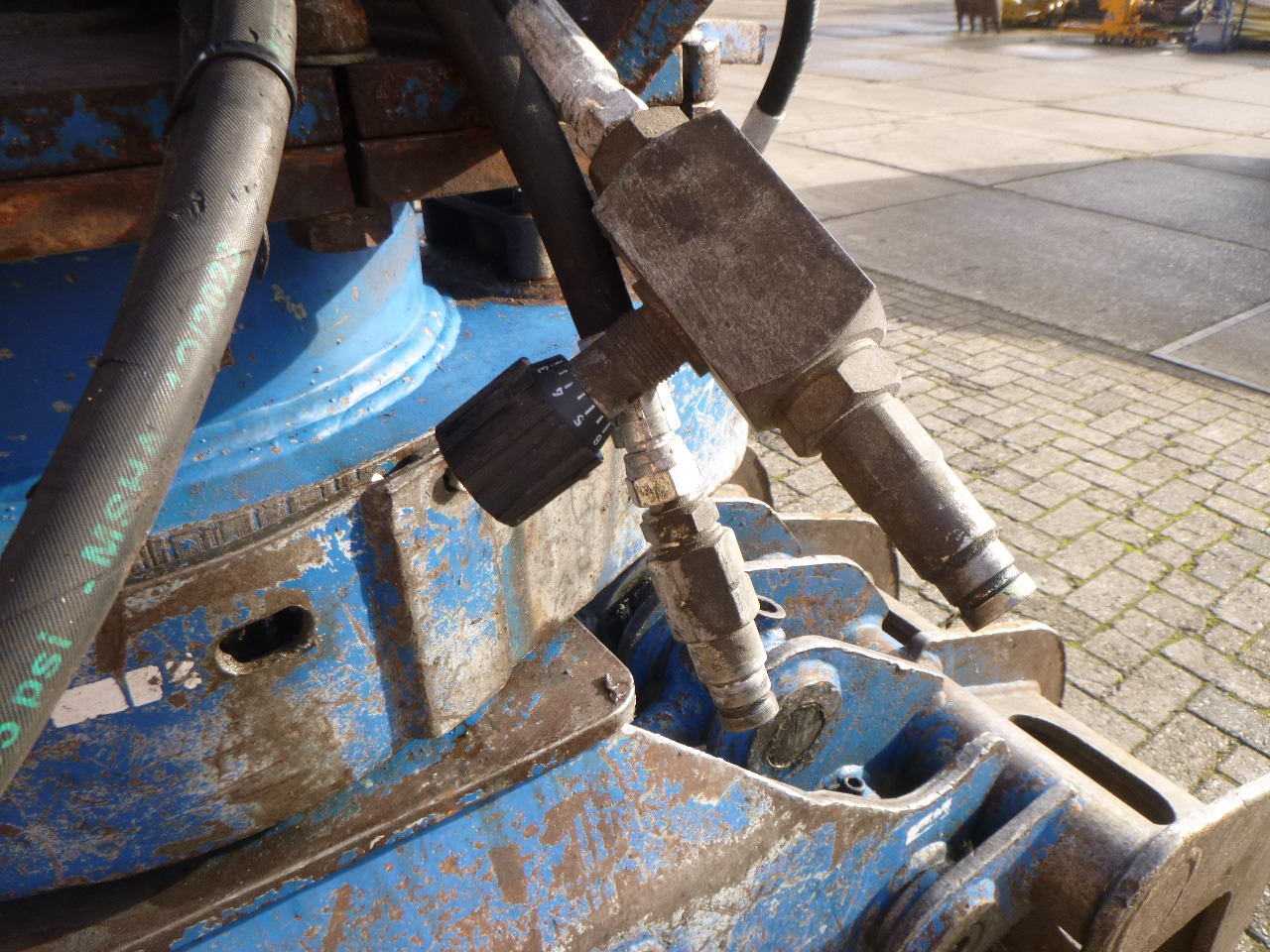 McQuaid Engineering 800 kg - Grapple for Excavator: picture 5 McQuaid Engineering 800 kg - Grapple for Excavator: picture 5