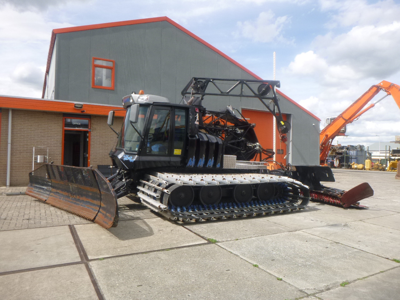 PRINOTH LEITNER LH500W - Snow removal vehicle: picture 1 PRINOTH LEITNER LH500W - Snow removal vehicle: picture 1