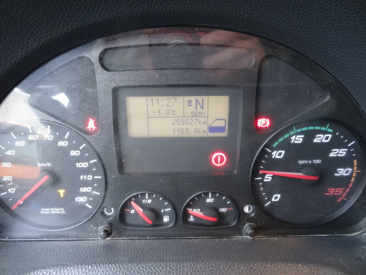 Iveco EuroCargo 120E25 Fassi F38 - Crane truck, Dropside/ Flatbed truck: picture 4 Iveco EuroCargo 120E25 Fassi F38 - Crane truck, Dropside/ Flatbed truck: picture 4