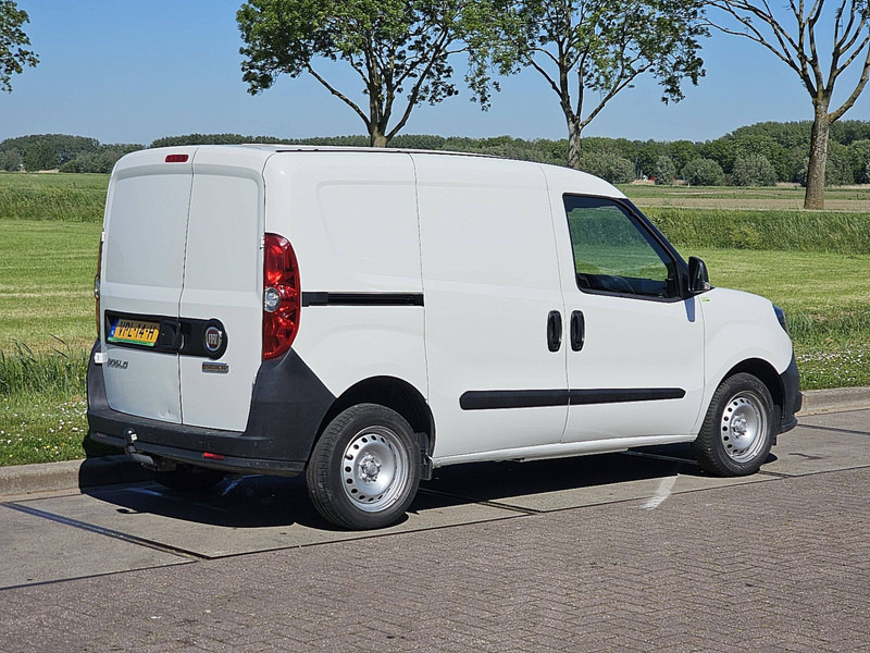 Fiat Doblò CARGO 1.6 L1 NL-Auto Trekhaak - Small van: picture 3 Fiat Doblò CARGO 1.6 L1 NL-Auto Trekhaak - Small van: picture 3